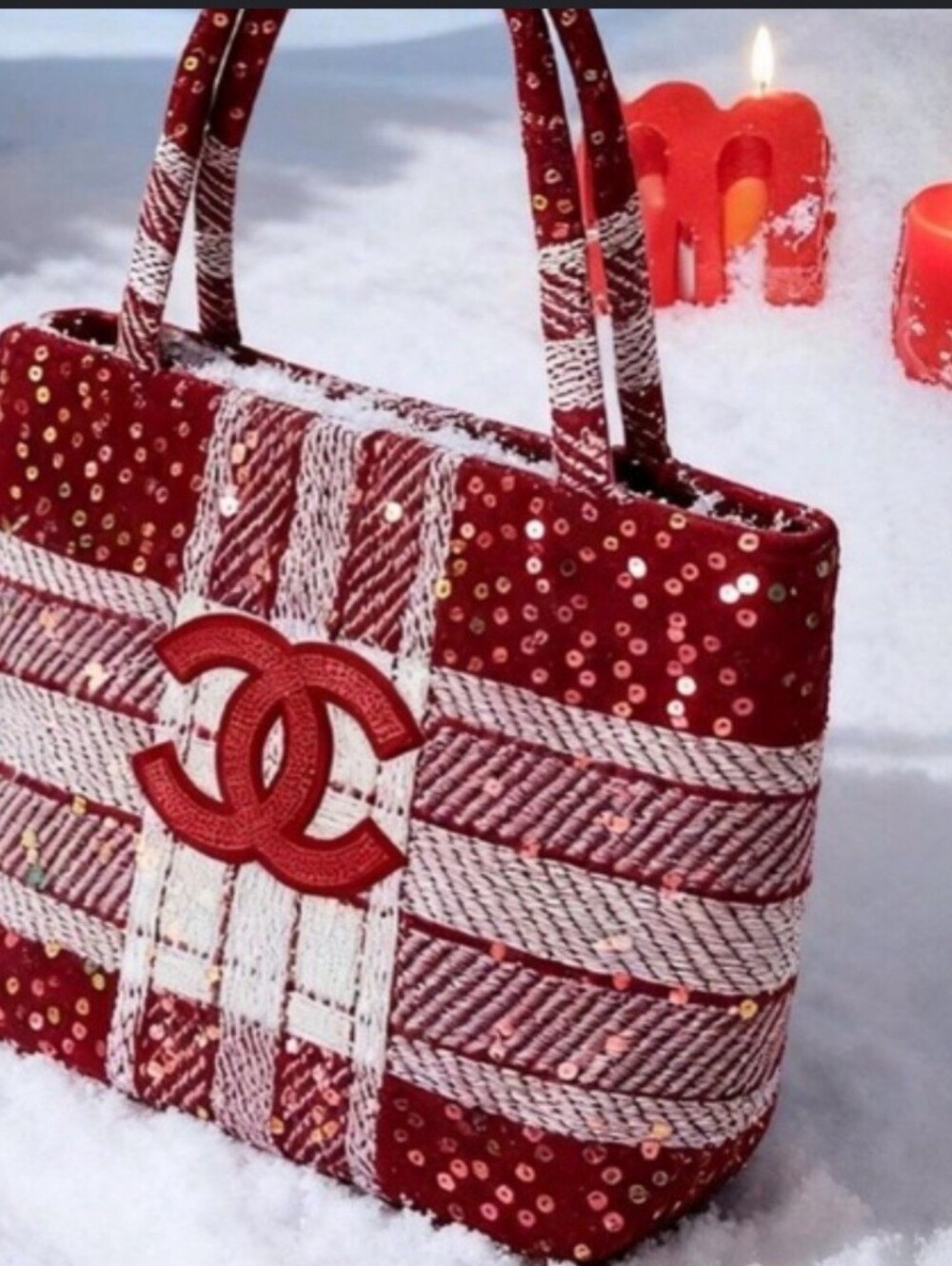 Red Sequined Tweed Tote with Interlocking Logo GWP